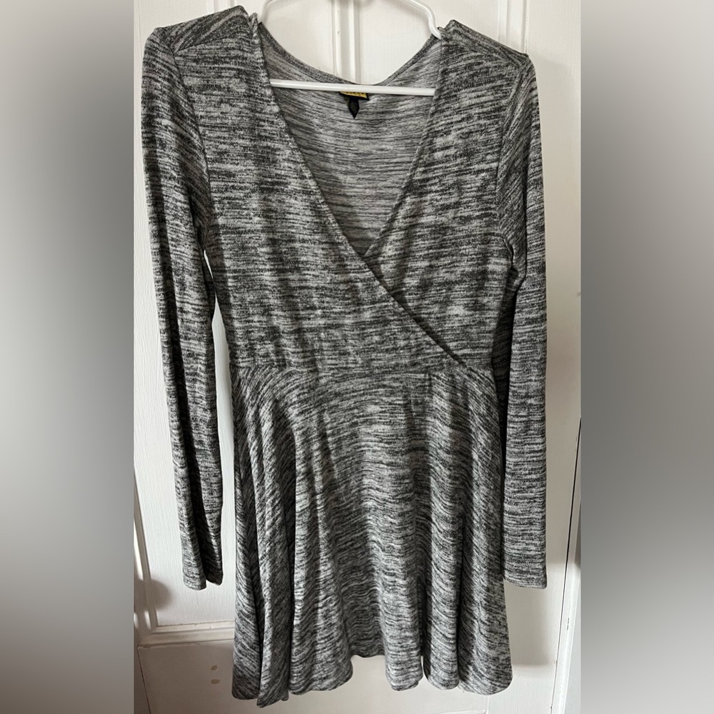 Long sleeve dress, size M